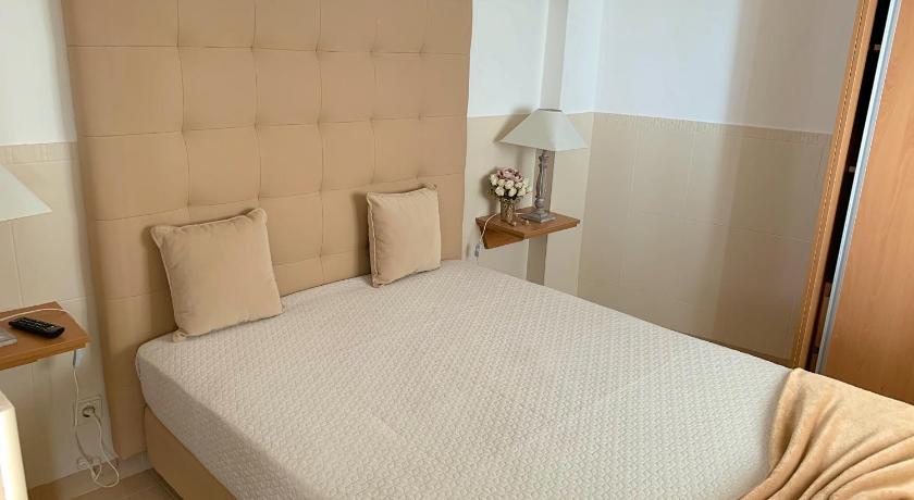 Duarte Houses - Casa T1 - com vista mar — Hotel in Nazare