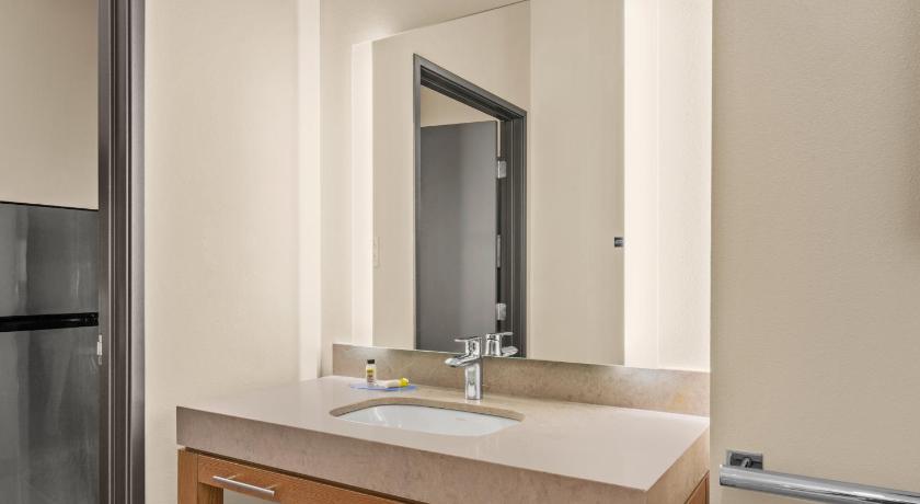 Candlewood Suites Sumner Puyallup Area photo