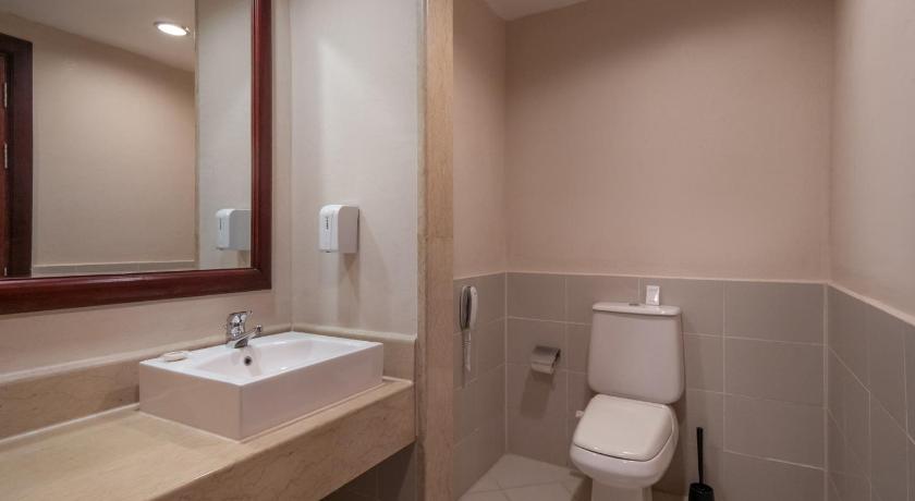 Image of Interconnected Family Room 12