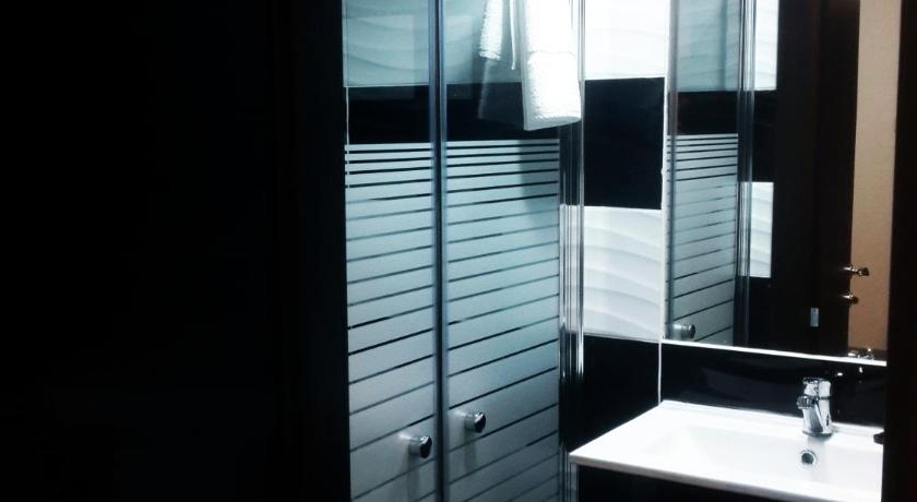 City Apartments - image 42