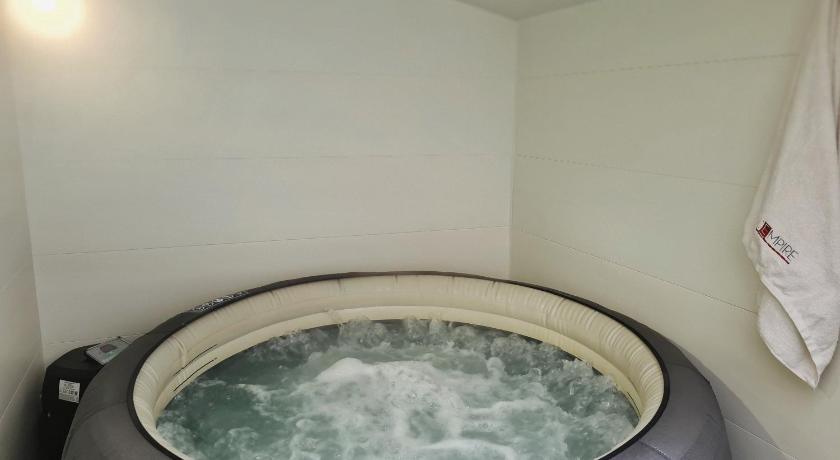 Image of Loft with Terrace and Jacuzzi 7