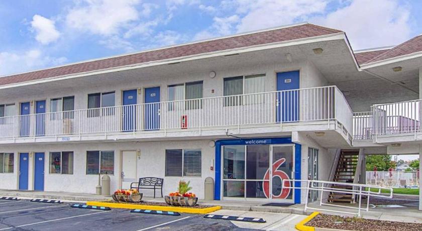 Motel 6-Rock Springs, WY