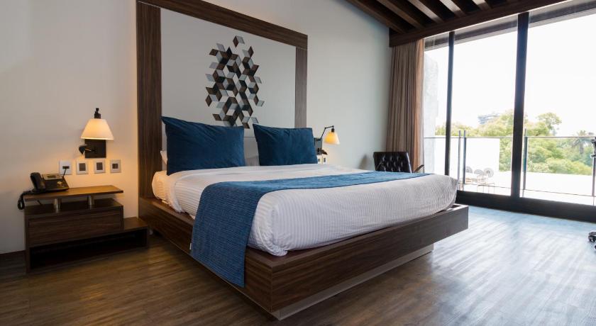 FlowSuites Condesa - Adults Only