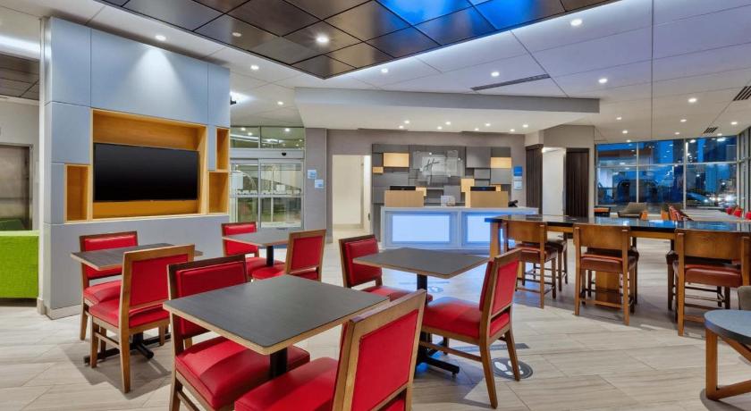 Holiday Inn Express And Suites Jersey City - Holland Tunnel photo