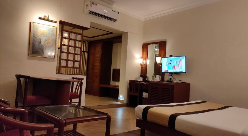 Yuvarani Residency Hotel