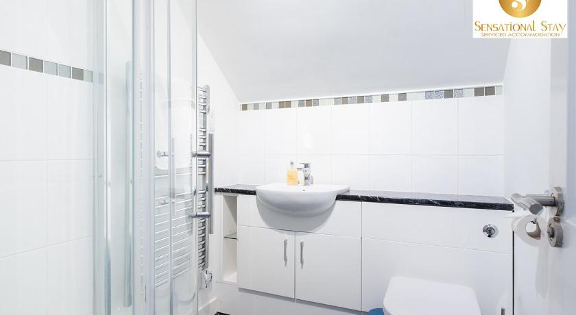 2 Bedroom Apt at Sensational Stay Serviced Accommodation Aberdeen - Clifton Road photo