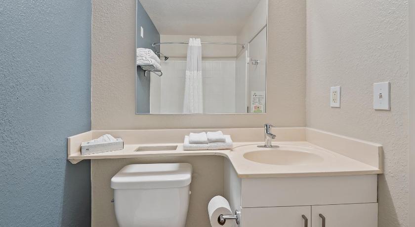 Extended Stay America Suites - Miami - Airport - Blue Lagoon