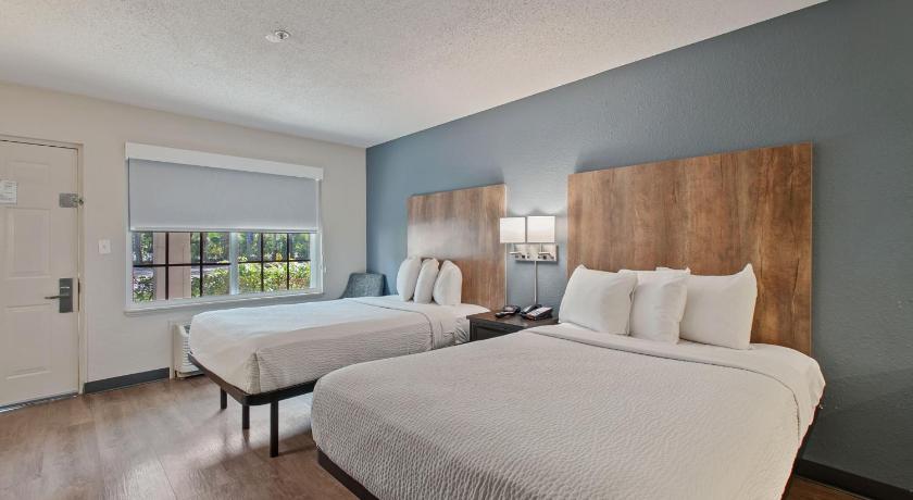 Extended Stay America Suites - Miami - Airport - Blue Lagoon