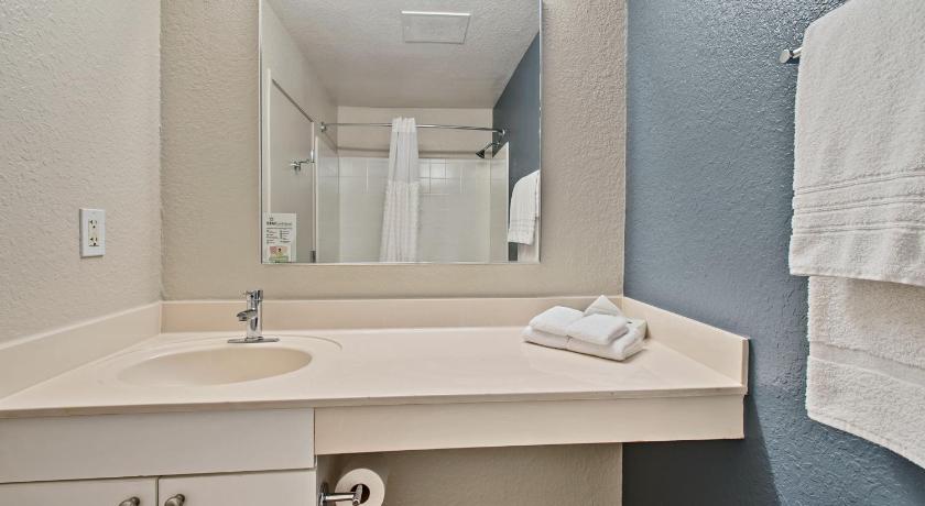 Extended Stay America Suites - Miami - Airport - Blue Lagoon