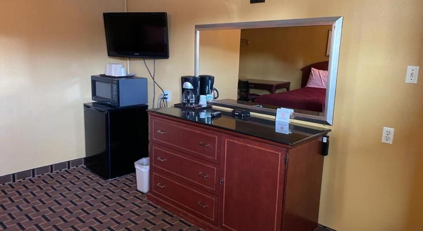 Budget Inn photo