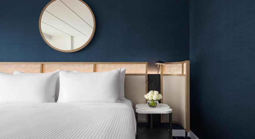Image of Harbour View Executive Suite 7