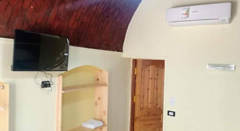 Image of Deluxe Double or Twin Room 8