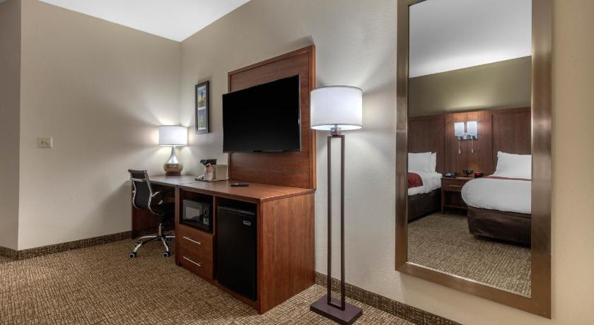 Comfort Inn & Suites Montgomery East Carmichael Rd