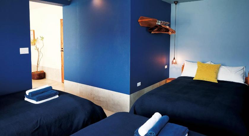 沖縄本島 CHULAX OKINAWA YOMITAN【Designer Condominium Hotel】 4つ星 ホテル レストラン