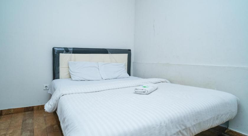 77 Guest House Serpong Mitra RedDoorz – Tangerang, ID