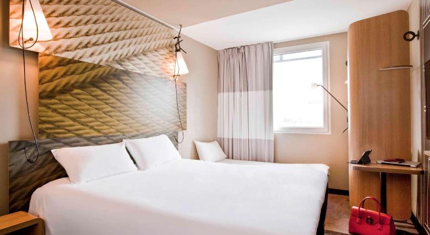Hôtel ibis Paris Porte de Clichy Centre (Ibis Paris Porte De Clichy Centre)