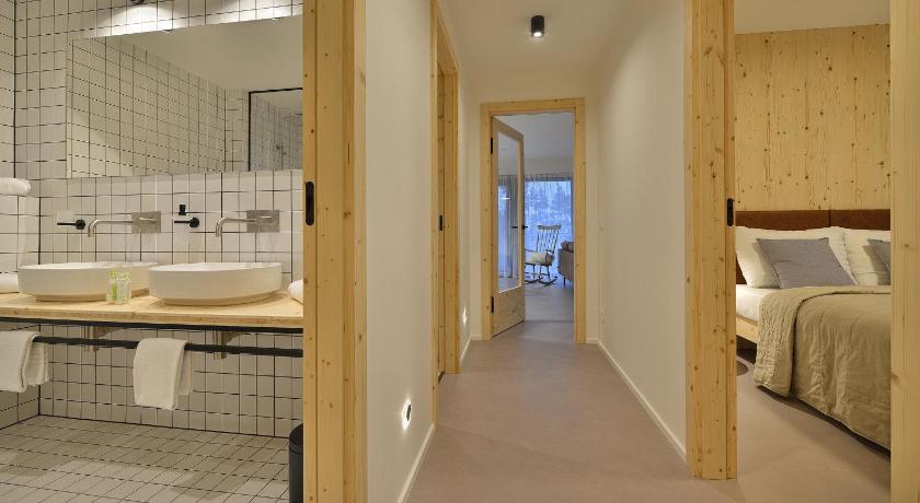 Element Lakeside Apartments photo