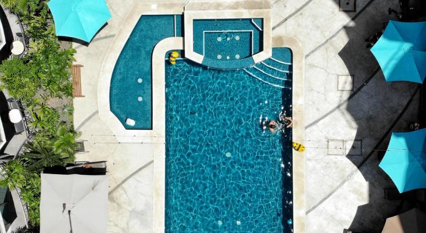 SKY PENTHOUSES 3BR 3,5 BTH - 6BR 5,5BTH at OCEANO photo