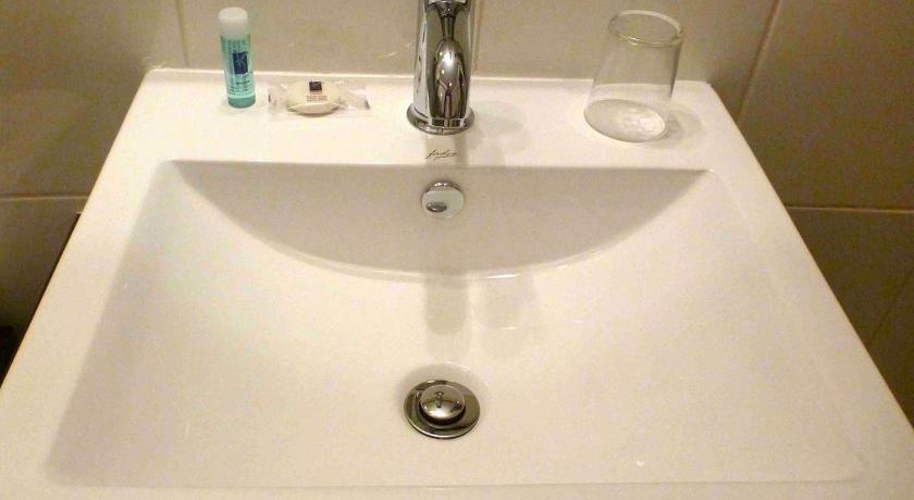 Image of Suite with Spa Bath 6