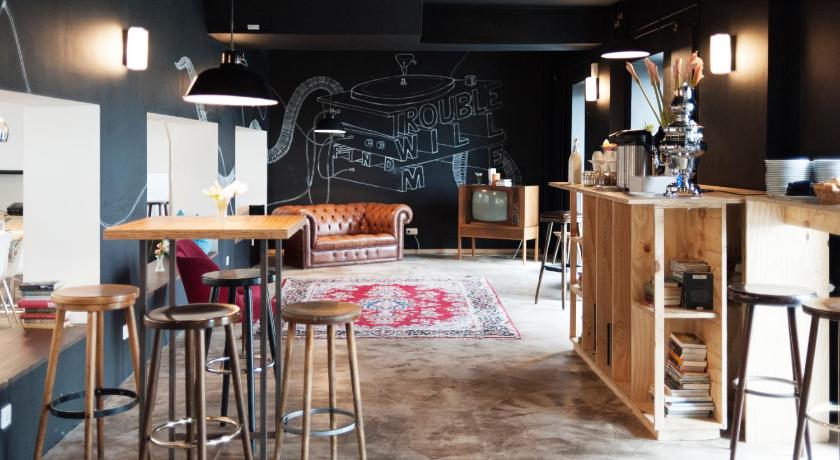 ベルリン Michelberger Hotel ホテル 客室