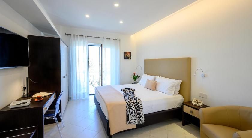 Angiolina Apartments — Hotel in Sorrento