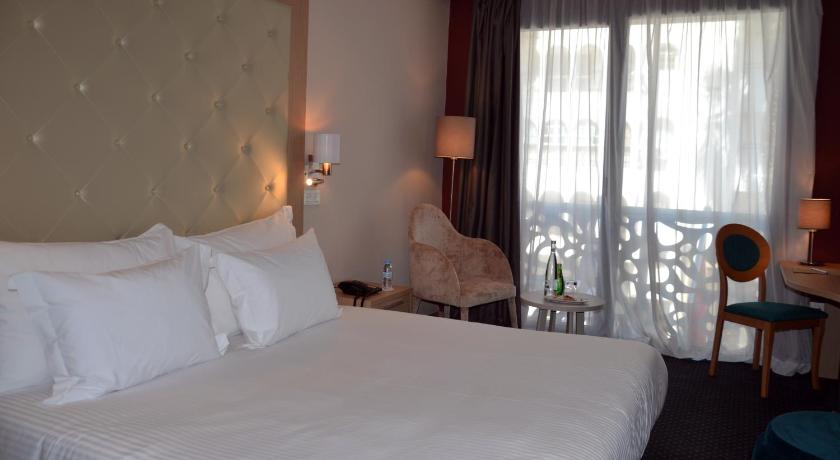 Image of Deluxe Room 1