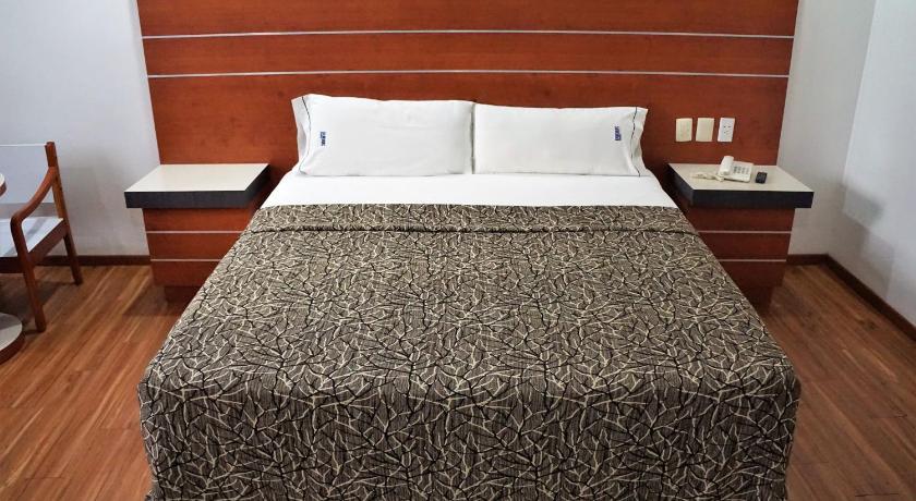 Hotel Duque photo