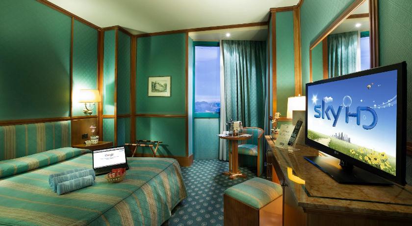 Standard Double Room, Grand Hotel Duca D'Este in Tivoli