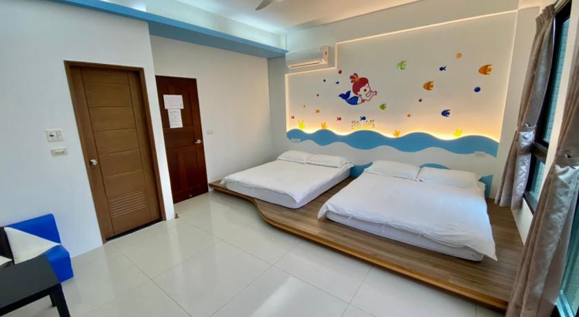 Sunny Only Room - image 24