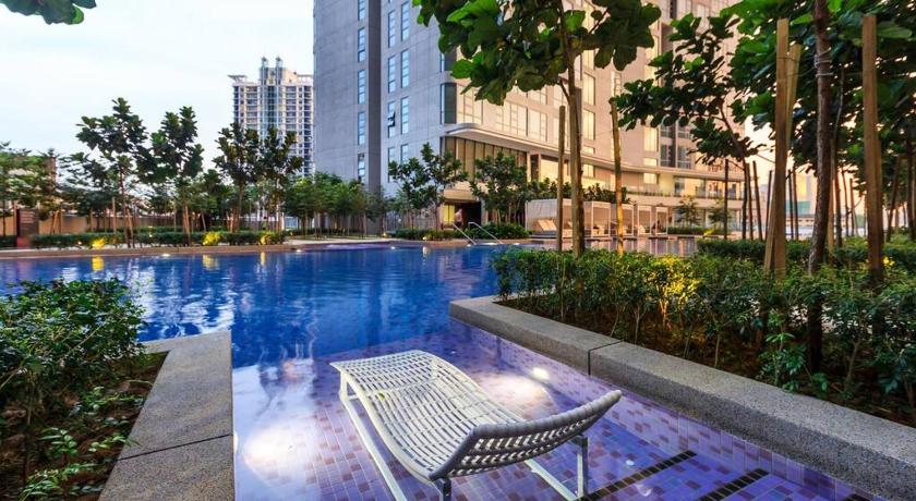 Urban hive in Bukit Bintang I Robertson Residence photo
