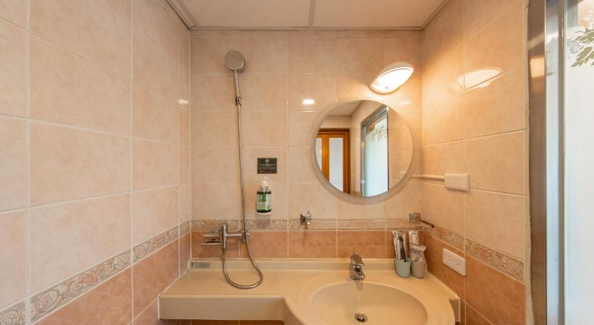 HiRiver Hotel - image 28