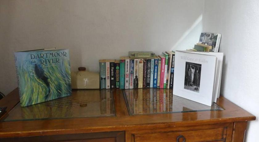 Rural 17th century barn studio apartment photo
