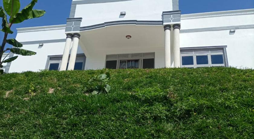 Villa Bunyonyi photo