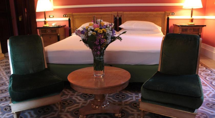 Image of Suite 16