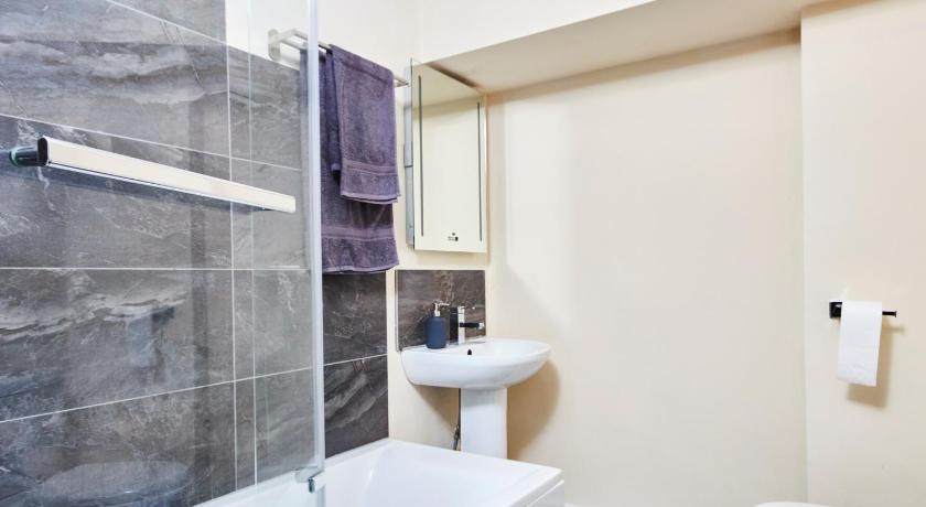Whitby Bridge Luxury Apartments - image 48