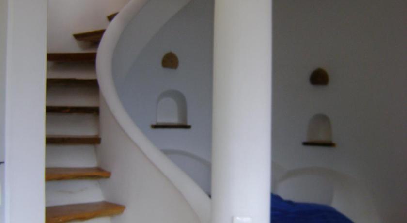 Image of Suite with Lake View 11