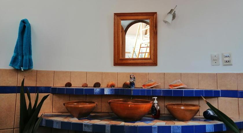 Image of Suite with Lake View 16