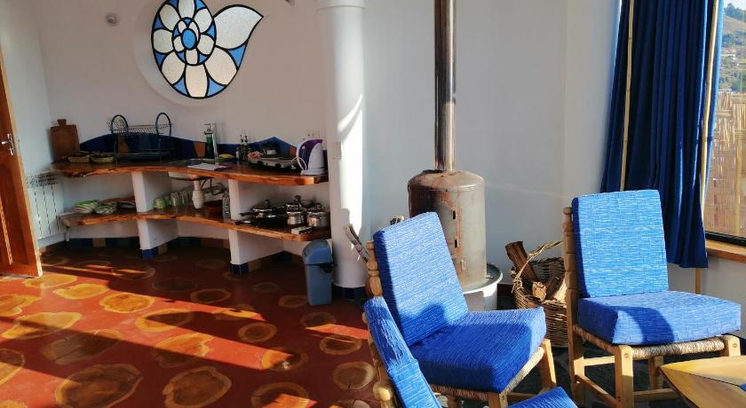 Image of Suite with Lake View 10