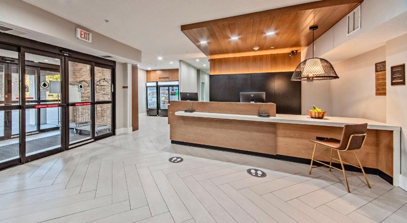 Staybridge Suites Cedar Rapids North photo
