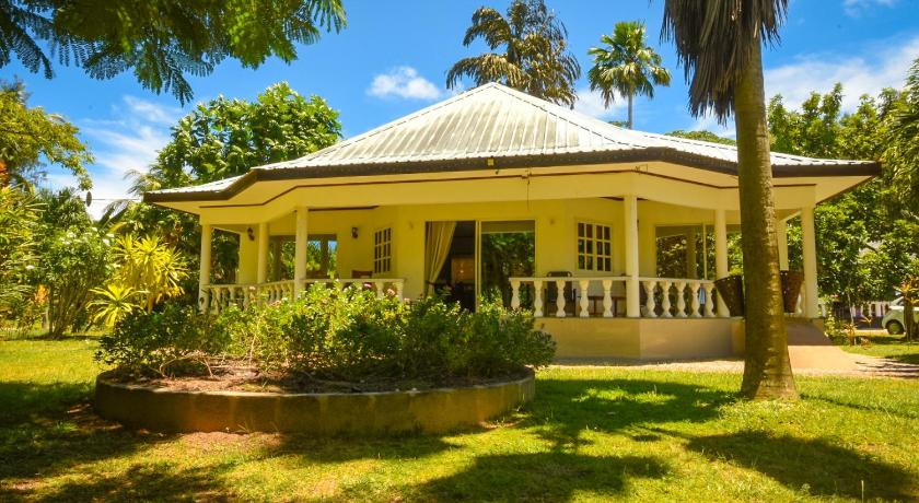 Skyblue Guesthouse - Self Catering — Hotel in Seychelles Islands