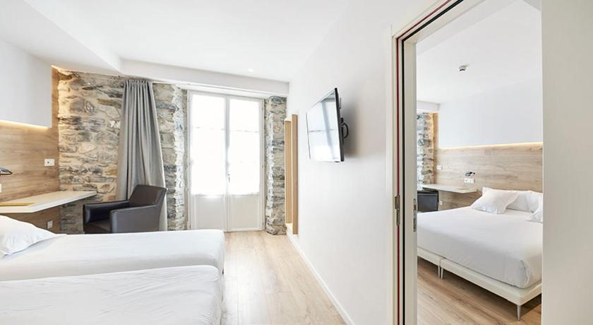 Hotel Bide Bide Tolosa photo