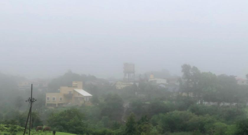 ROYAL MEADOWS - IGATPURI Bungalow C photo