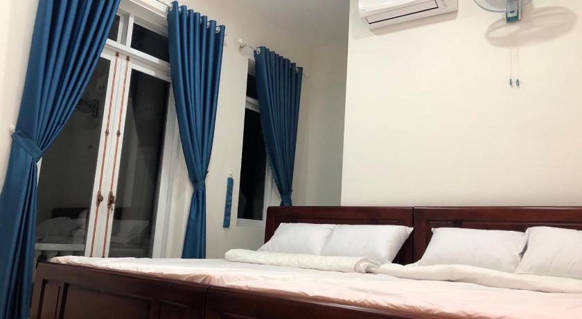 Image of Deluxe Room 8