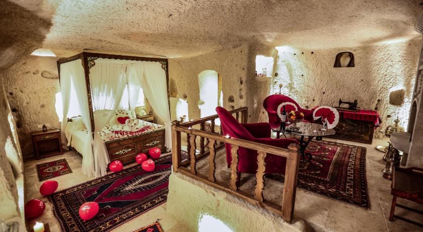 TURKİSH CAVE HOUSE