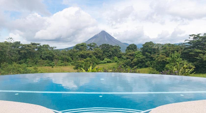 Hotel Arenal Lodge photo