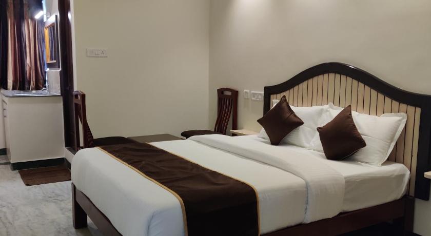 Rmc travellers inn photo