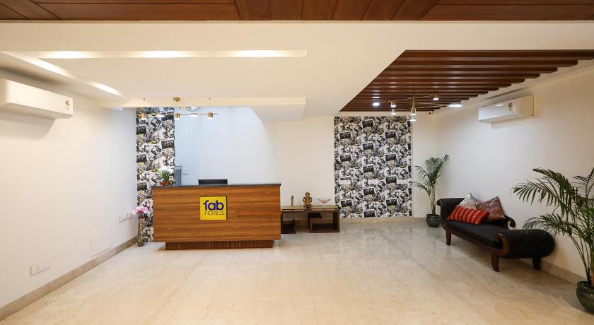 FabHotel La Paz Stay