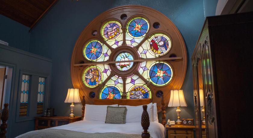 Belfry Inn and Bistro — Hotel in Sandwich (MA)