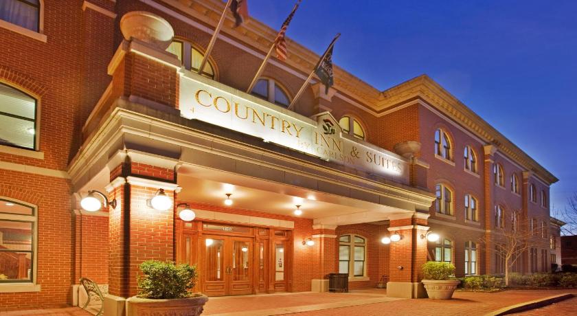 Country Inn & Suites by Radisson, St. Charles, MO