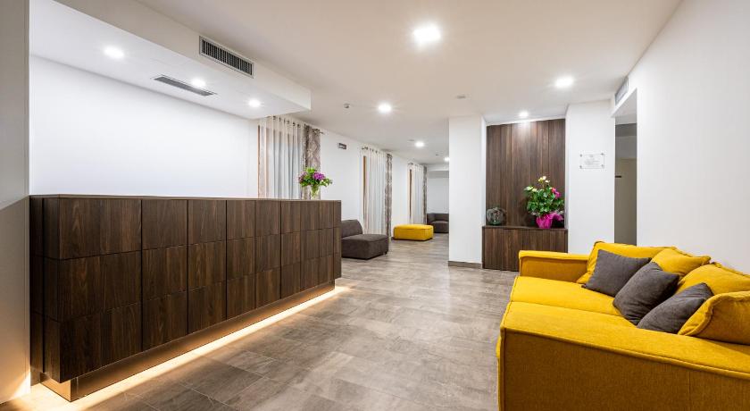 HOTEL TRILAGO photo